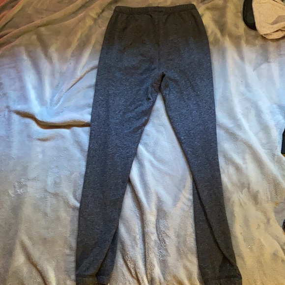 Grey roots pants - Picture 2 of 2